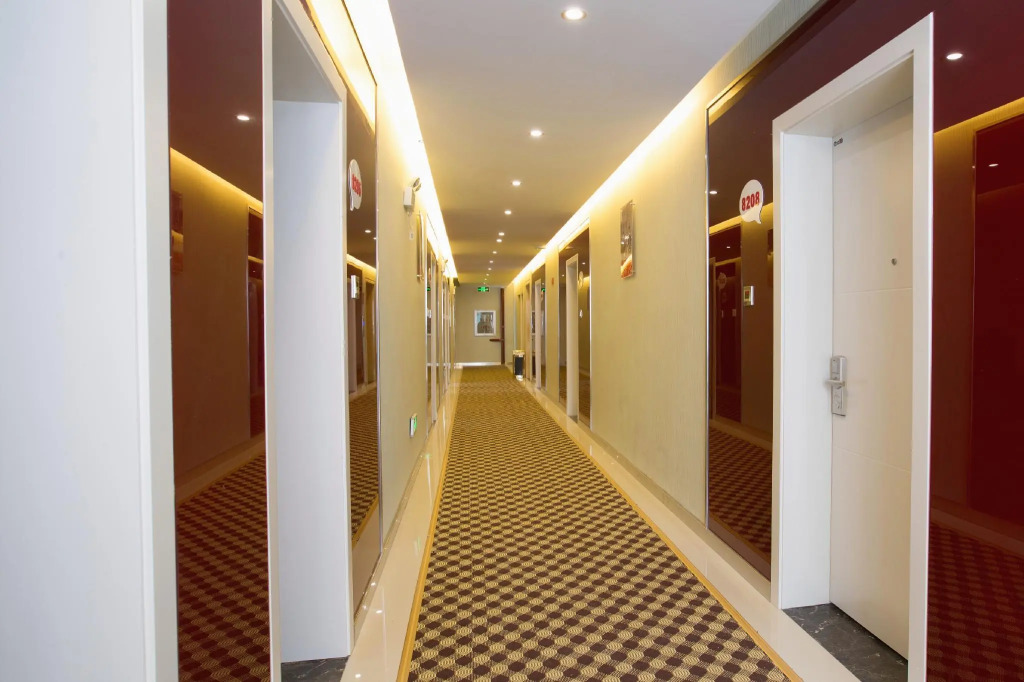 Thank Inn Hotel Yunnan Xishuangbanna Jinghong Manting Park
