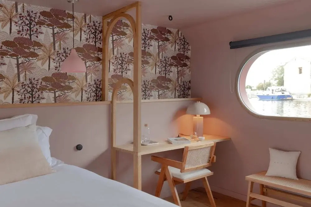 LA PENICHE - Bed And Bicycle - Aigues Mortes