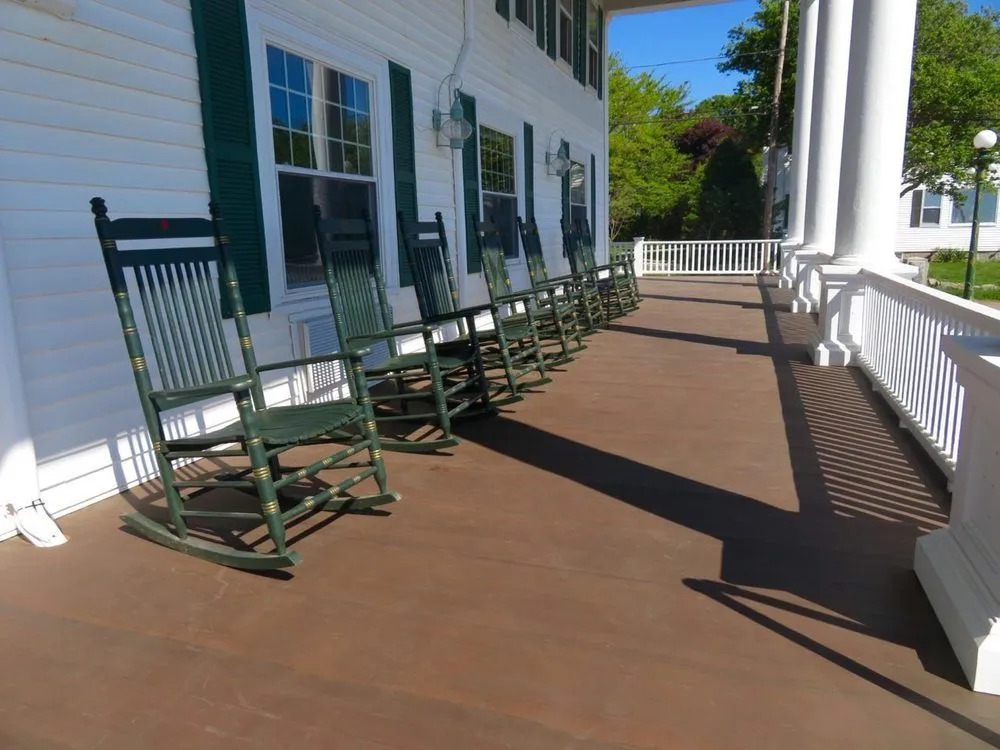 Emerson Inn By The Sea