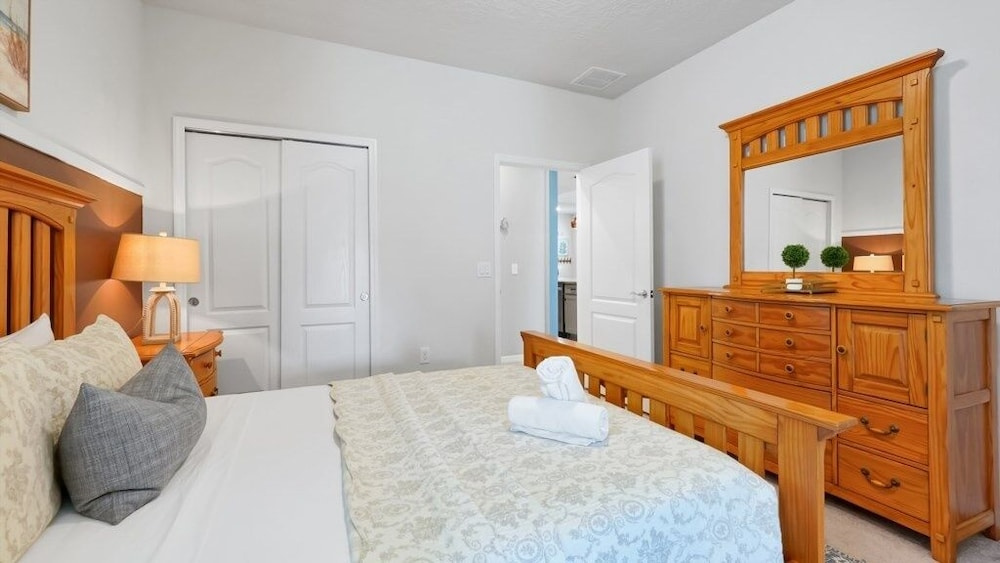 Family-friendly Luxury Home 7br, Private Pool, Resort Amenities Near Disney 7 Bedroom Home