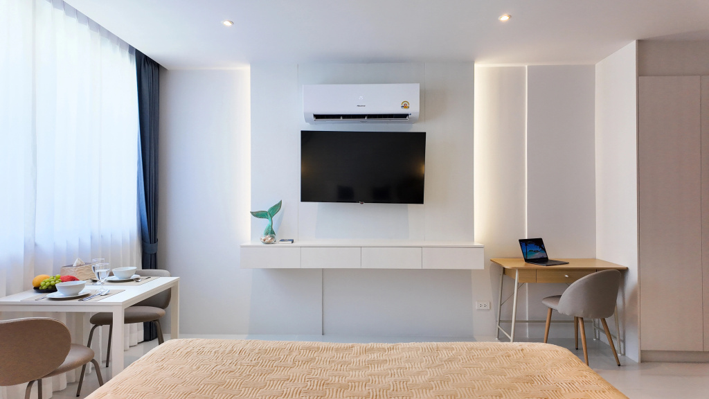 Квартира Golden Wave Studio at Nai Harn beach