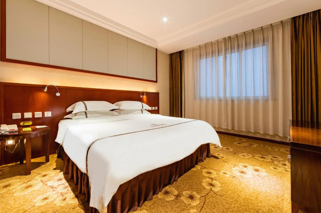 Haotian Holiday Hotel Beijing