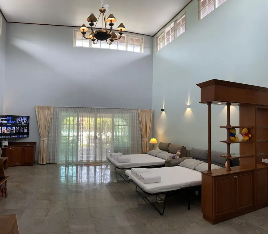 Lets Chill Pool Villa Najomtien Sattahip