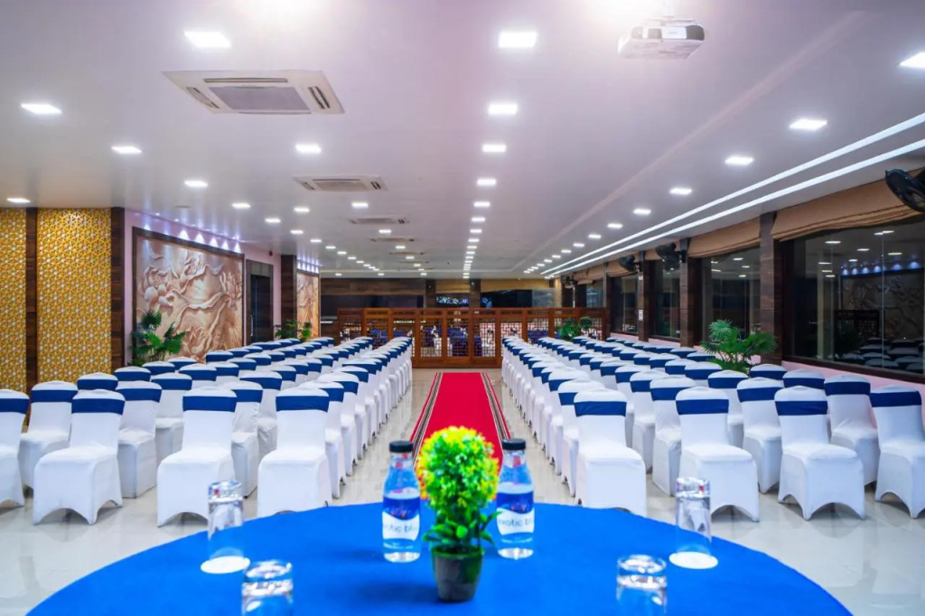Hotel Mansha Regency