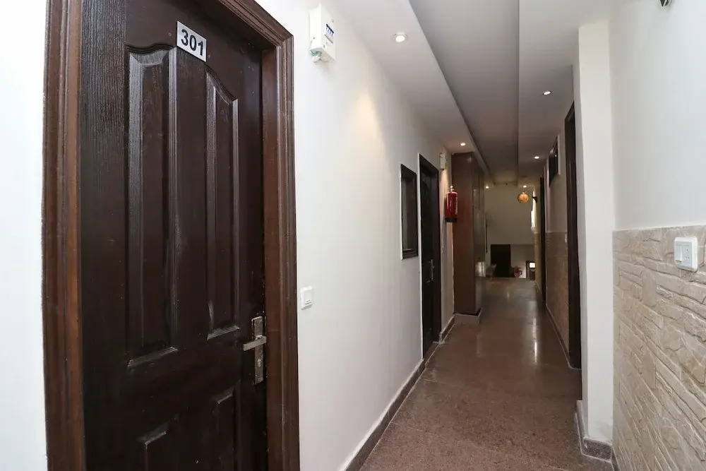 OYO 18785 Flagship City Centre