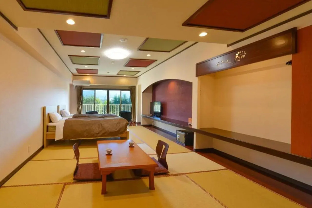 Ooedo Onsen Monogatari Hotel Shinko