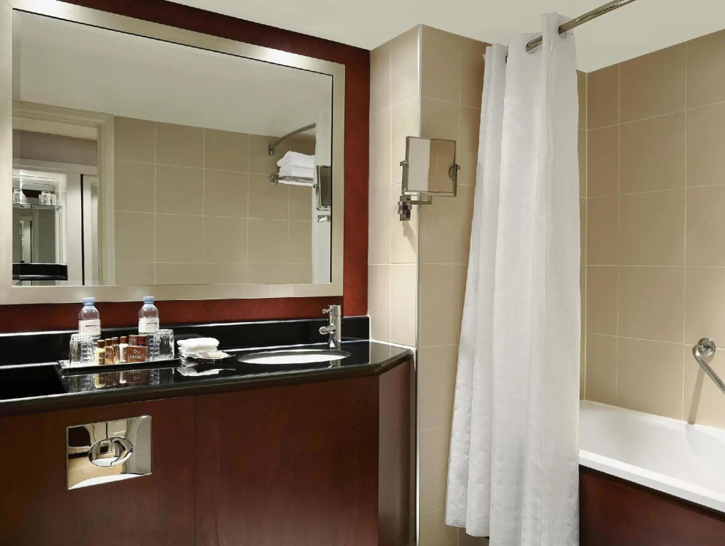 Sheraton Skyline Hotel London Heathrow