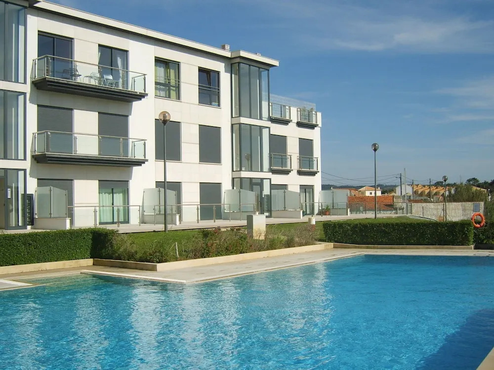 Attractive Holiday Home Near the Beach
