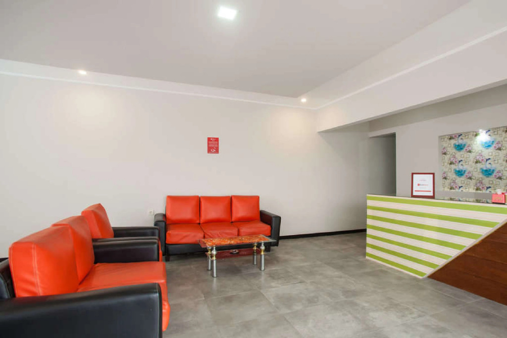 RedDoorz Syariah Plus near Banyuwangi Airport