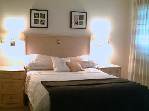 West Lynn Serviced Apartments Spacious & Free Parking