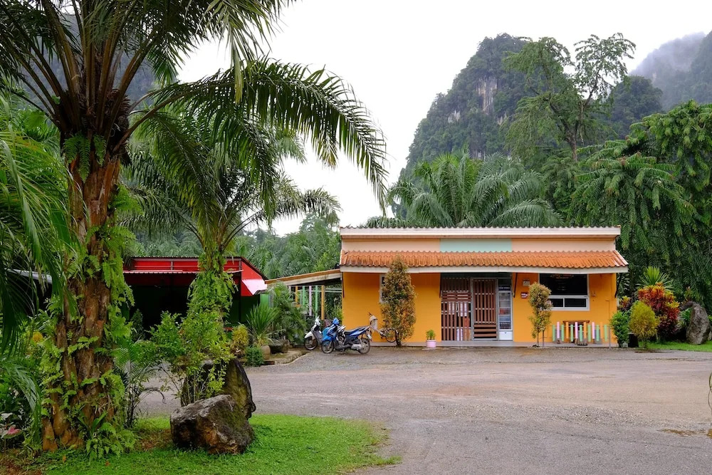 Parattha Resort