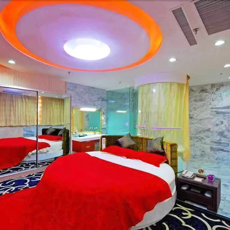 Feixing Crowne Plaza Hotel