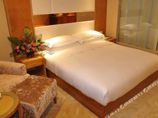 Island Hotel