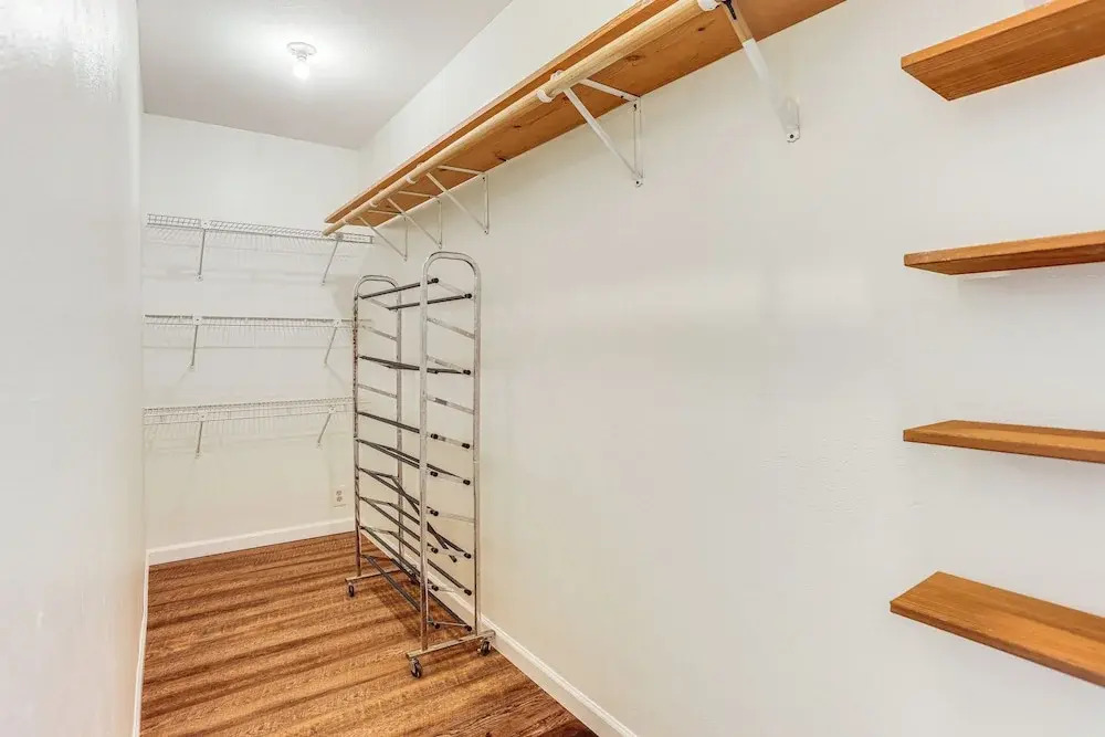 1 Mi to The Galleria: Houston Townhome w/ Patio!