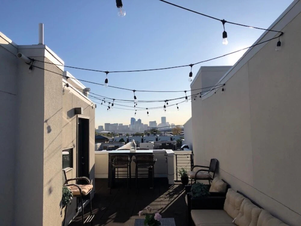 New Townhome With Stunning City and Mountain Views