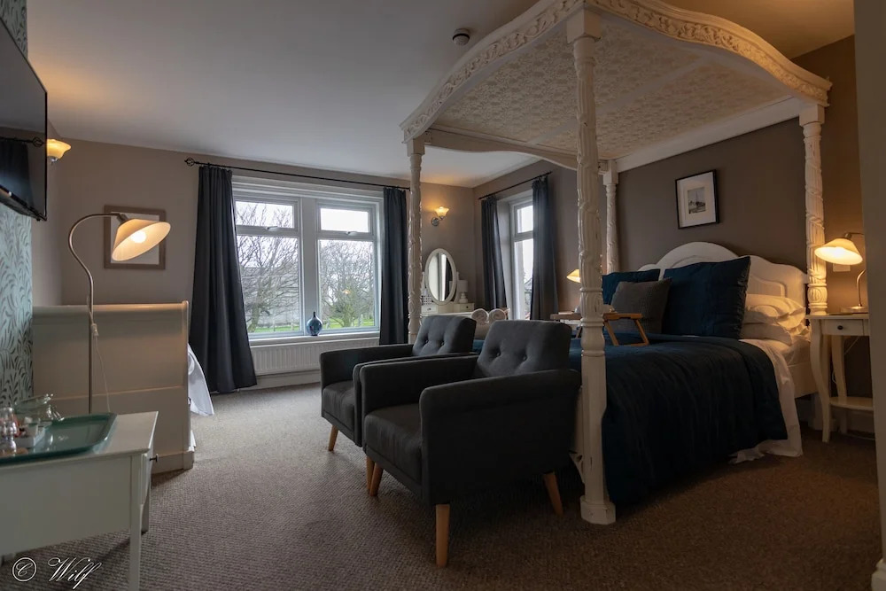 Wyndgrove House B&B
