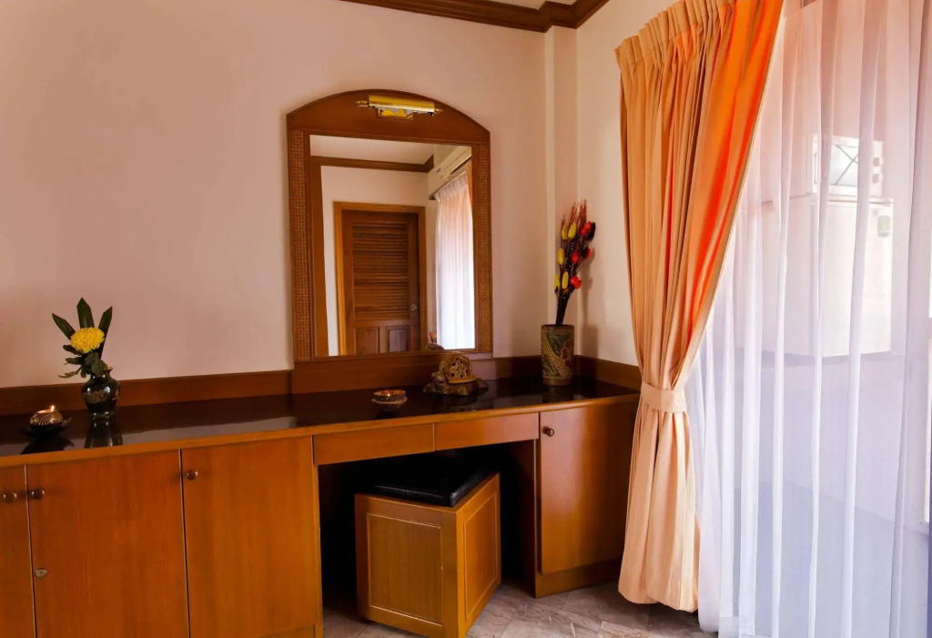 Royal Prince Residence, Patong Beach