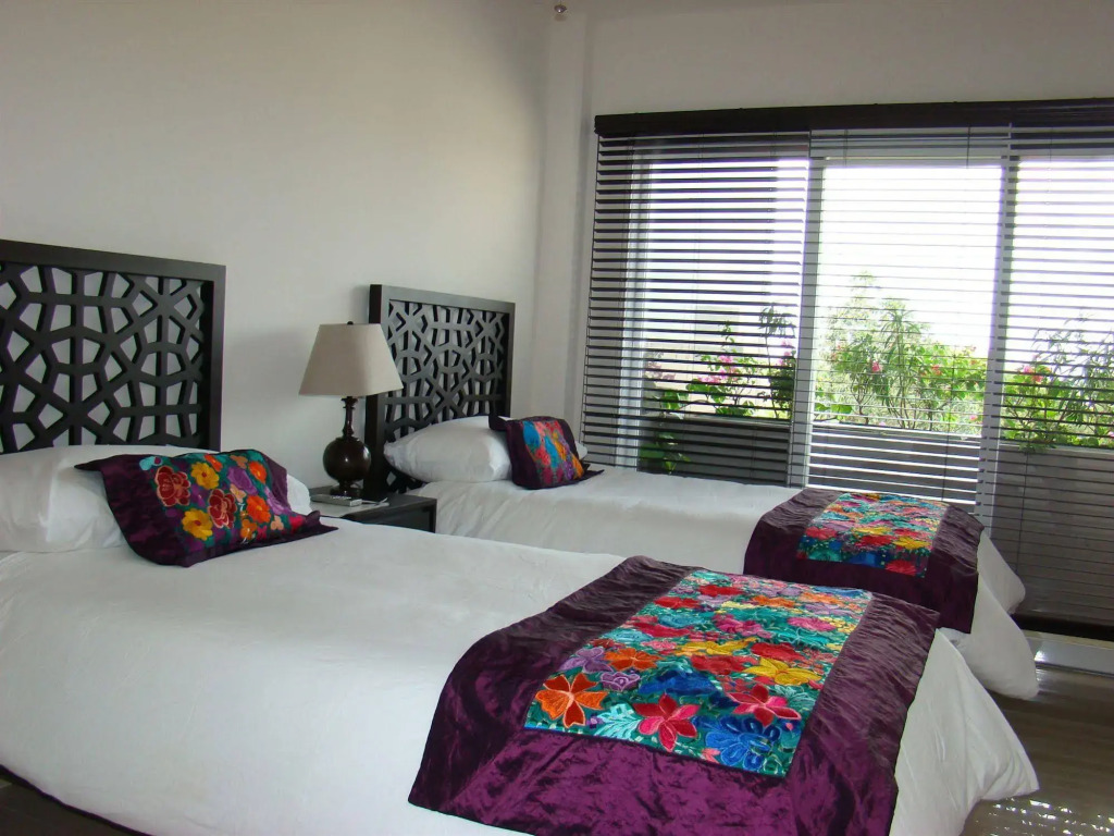 5th Avenue Room By BLVD
