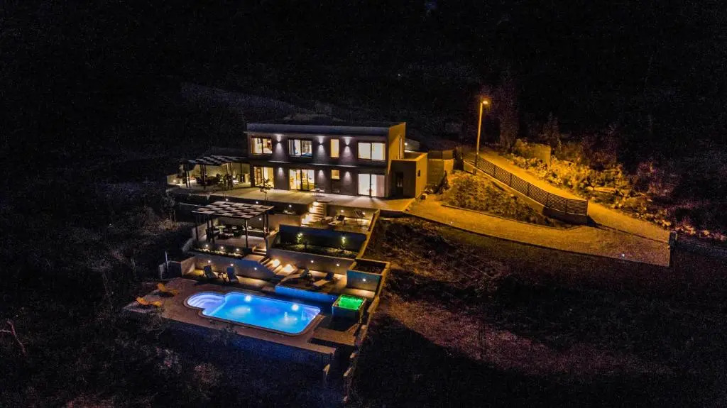 Villa Blue Hill