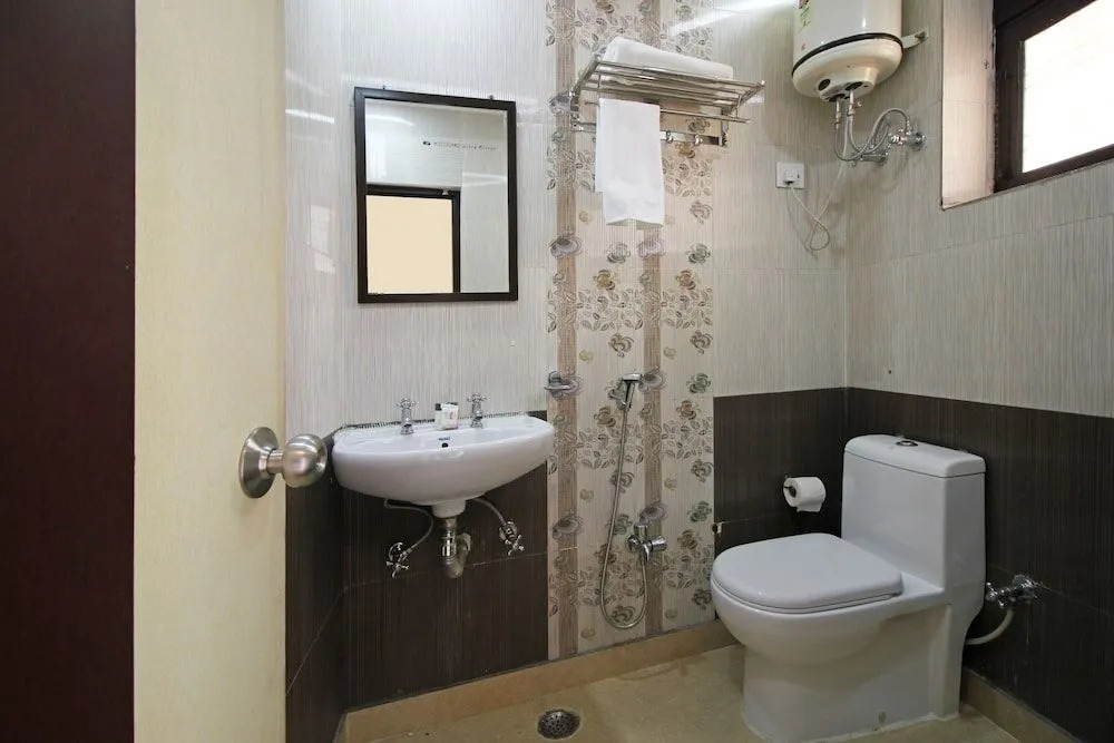 OYO 8927 US Executive Suites