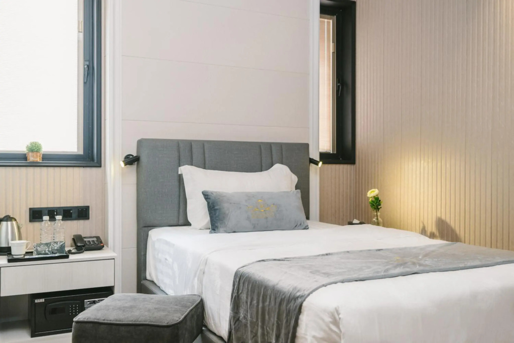 A&R Boutique Hotel