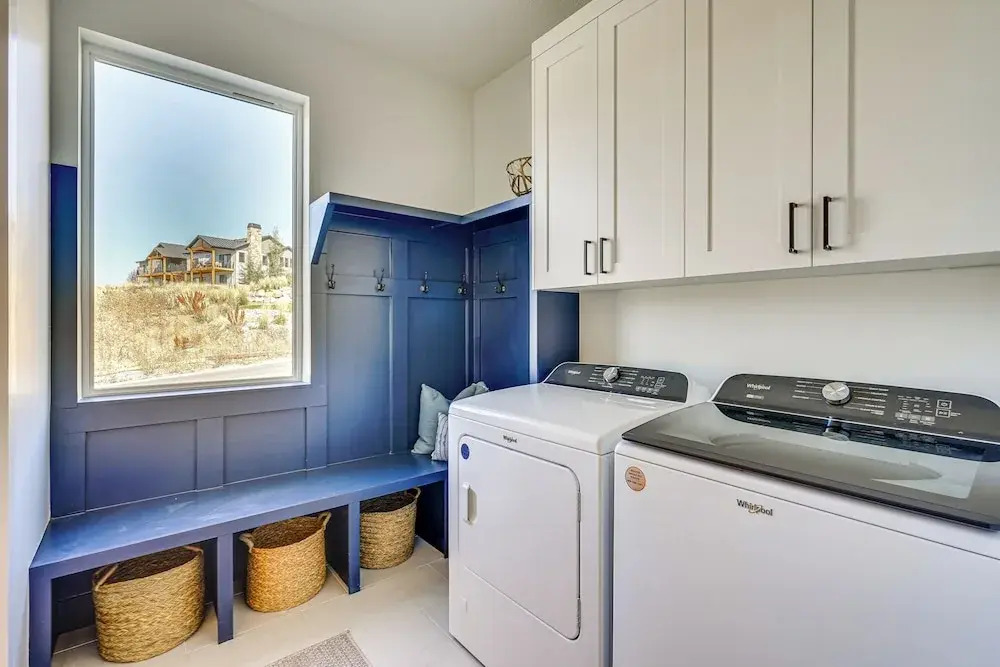 New Home w/ Amazing Views in Eden < 6 Mi to Ski!