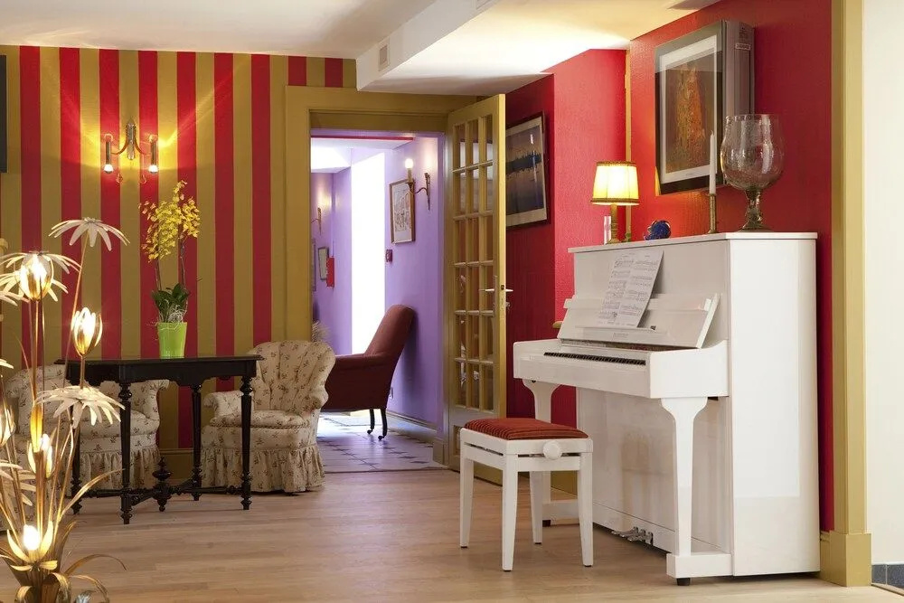 Logis hôtel Ô en Couleur