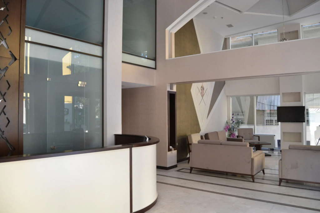 Centrum Business Hotel