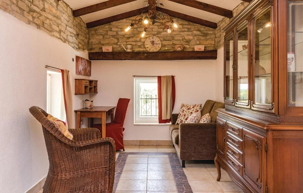 Nice Home in Manjadvorci With Outdoor Swimming Pool, Wifi and Outdoor Swimming Pool
