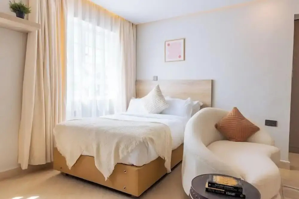 Lux Suites Studio City Apartments