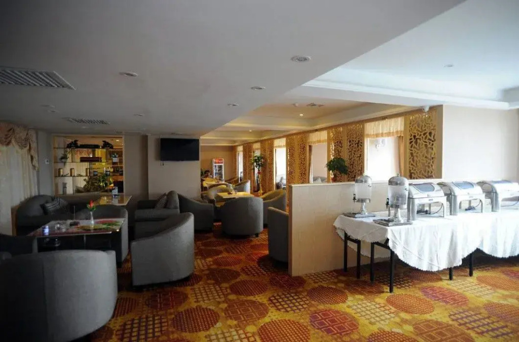 Hollyear Inn (Changsha Yuelu)