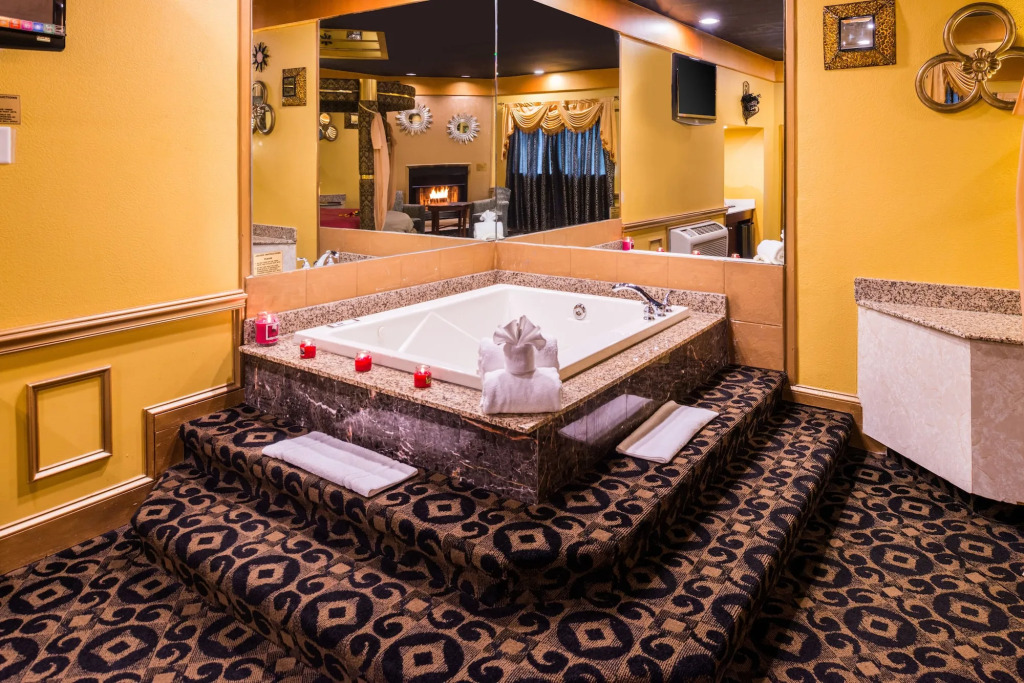 Inn of The Dove Romantic Luxury & Business Suites