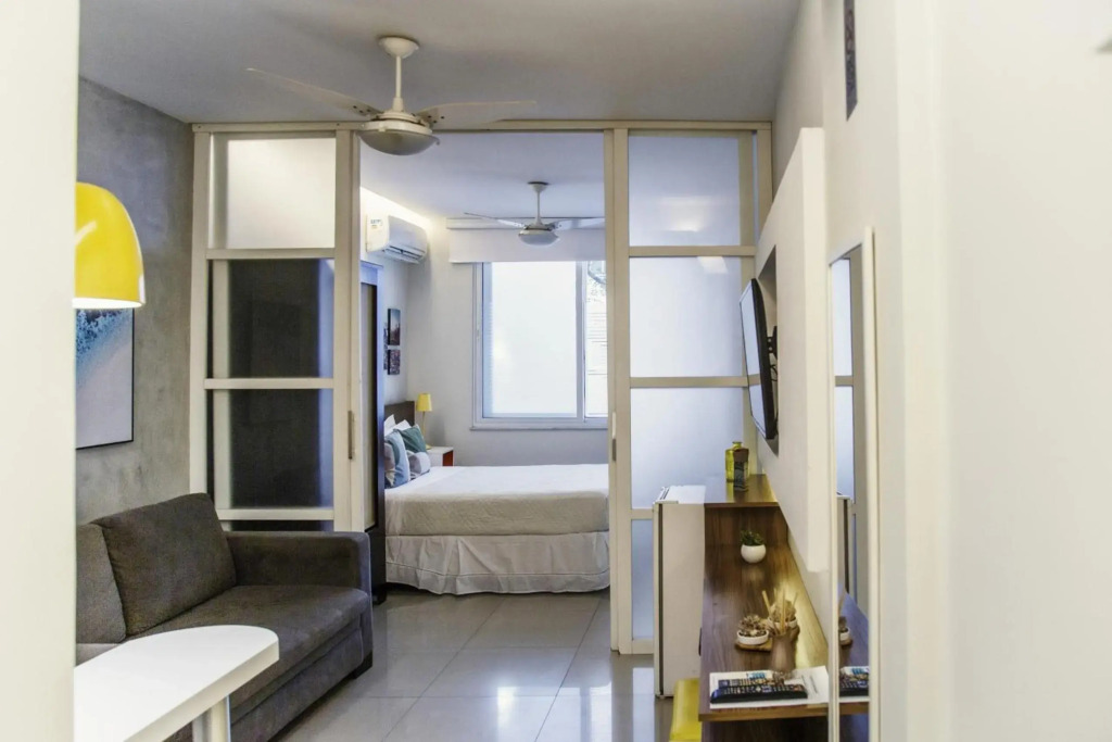 Pineapples MVC205 - Lindo apartamento perfeito para casais próximo a praia de Copacabana