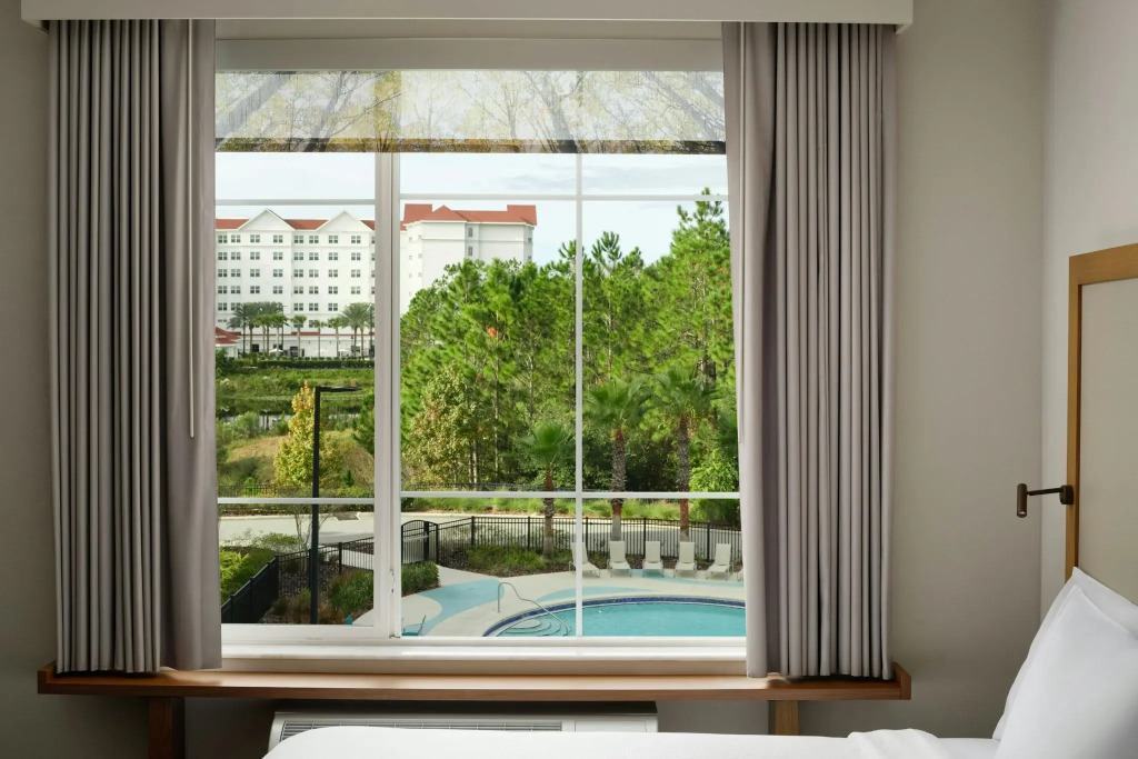 Fairfield by Marriott Inn & Suites Orlando at FLAMINGO CROSSINGS® Town Center