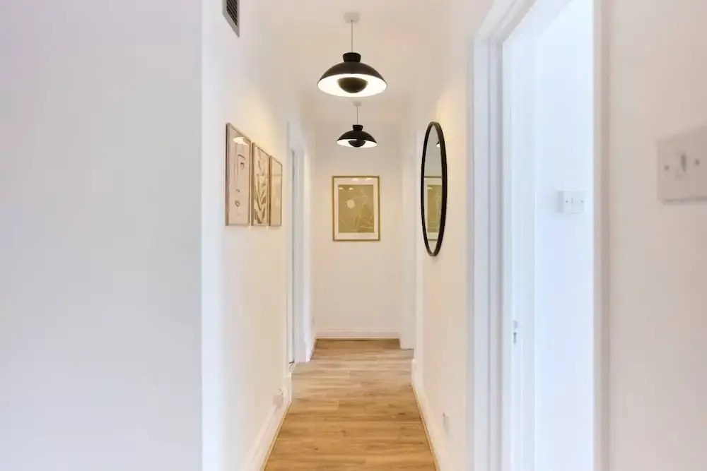 The Goodge Street Place - Bright 2bdr Flat