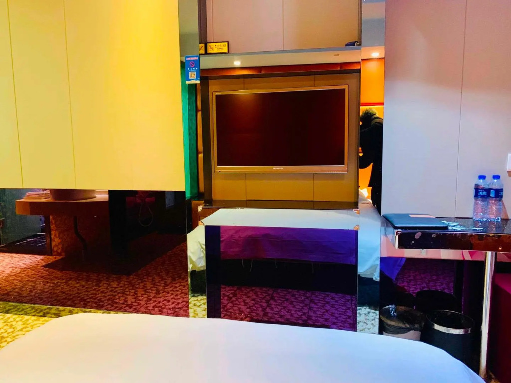 Elan Inn Shanghai Bund Haining Road