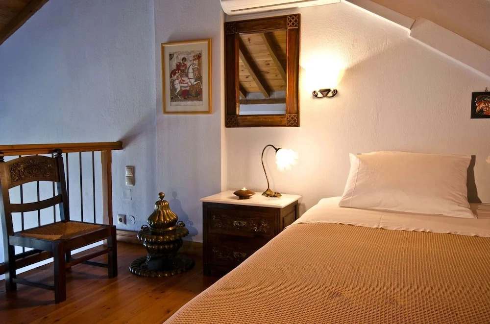 Stolios Skopelos - Euterpe Split Level Gem