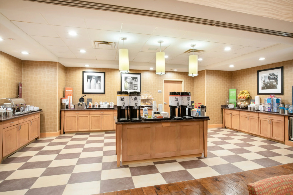 Hampton Inn and Suites Denver/South-RidgeGate