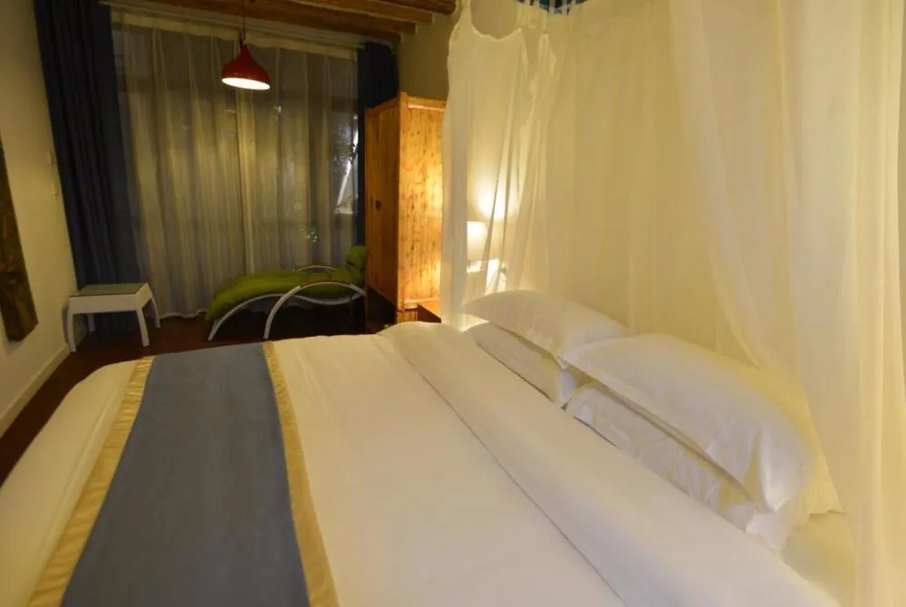 Lijiang Yiju Art Inn