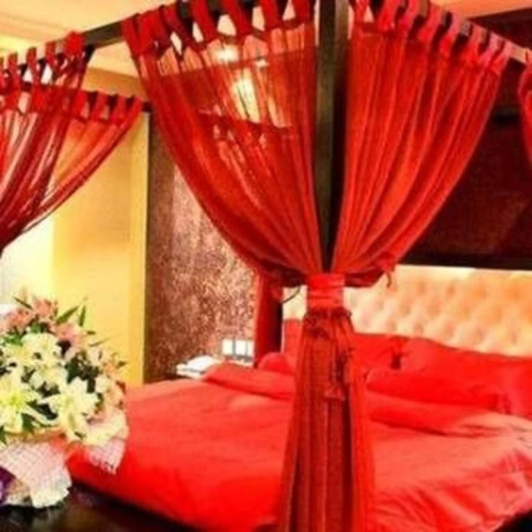 Sweet Heart Hotel