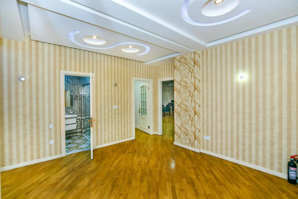 Luxe House in Nizami Street 1