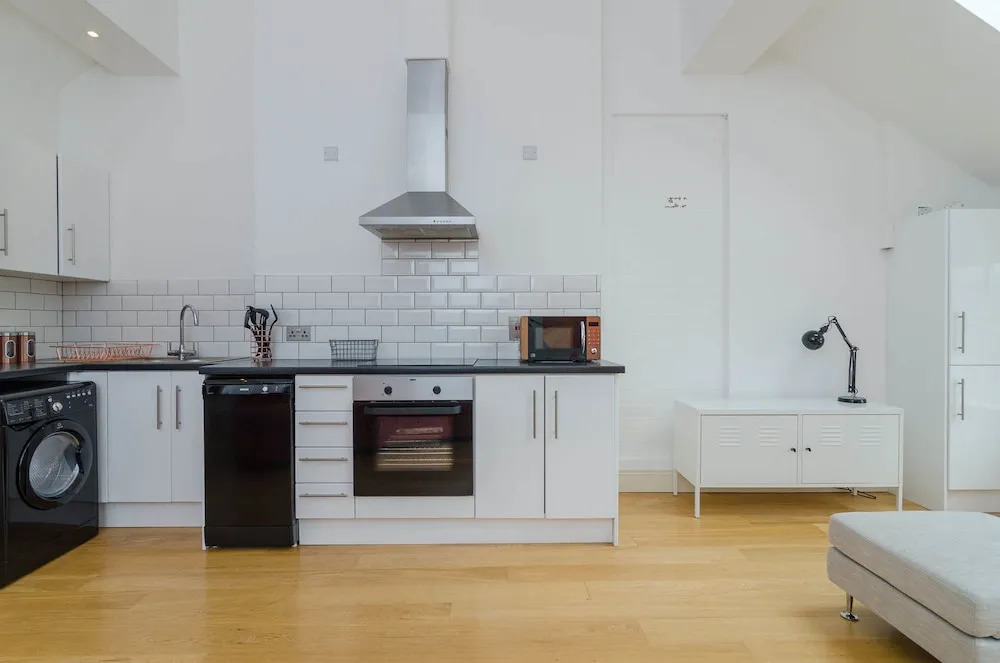 8 Fitzrovia