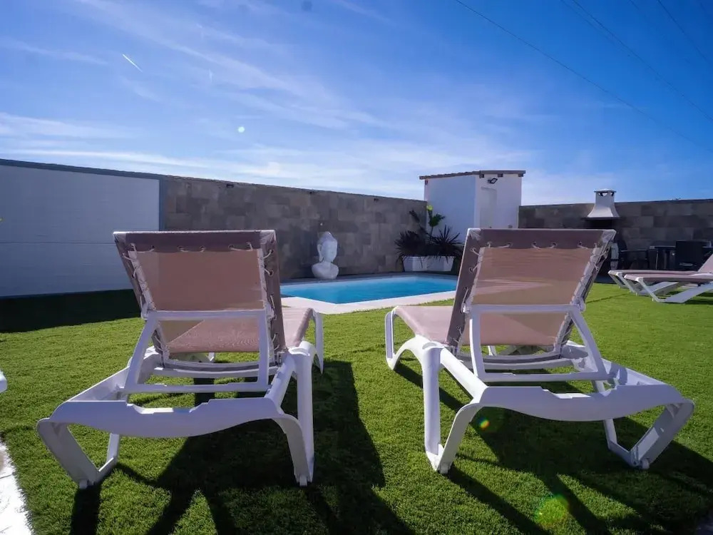 Encantador Chalet con Piscina