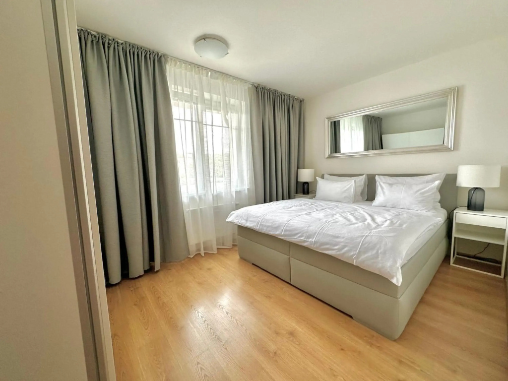 Urban Apartments by Homester