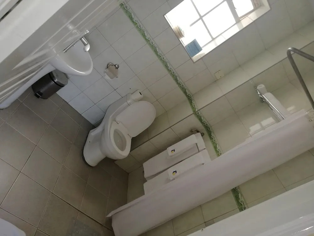 Teatot Hotel
