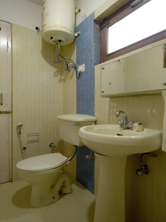 OYO 18337 Dishant Cottage
