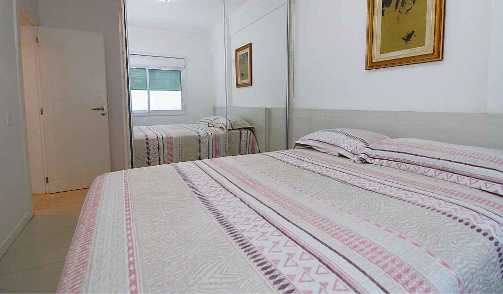 1057 - Apartamento para locação em Bombinhas