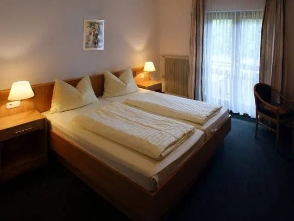 Schlosspension