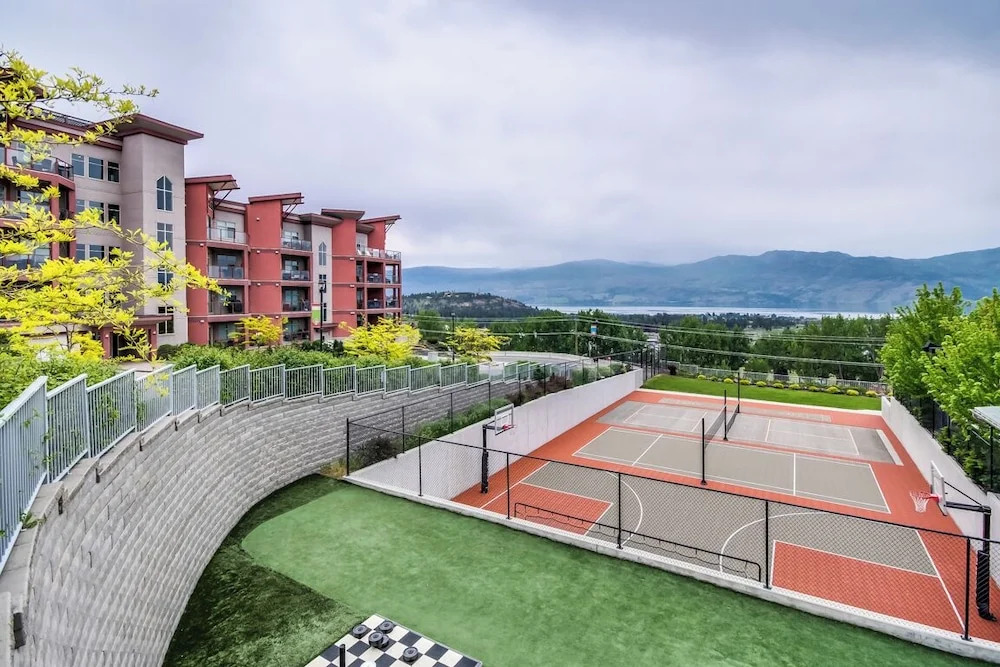 Top Floor Condo at Amenity Rich Resort