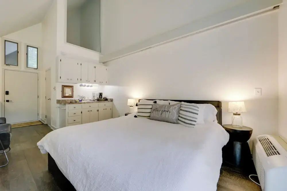 Resort Studio 1/2 Mi to Ski Sapphire Valley!